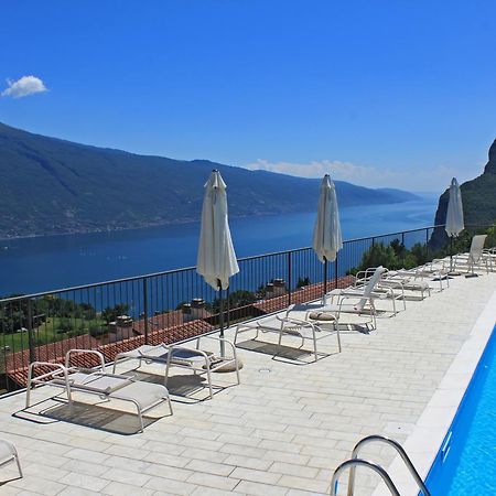 La Quiete 58 Maisonette Lake View By Gardadomusmea Pieve  Exterior photo